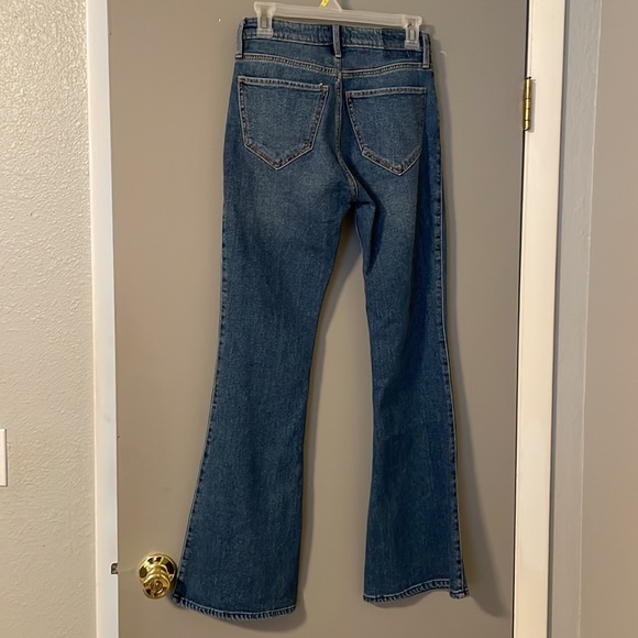 NWT Abercrombie & Fitch the vintage flare high rise jeans size 26/2. - Picture 3 of 8